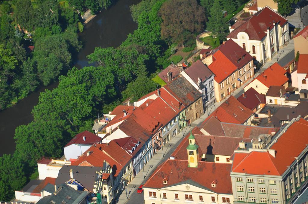 Penzion Na Hradbach Лоуни Экстерьер фото
