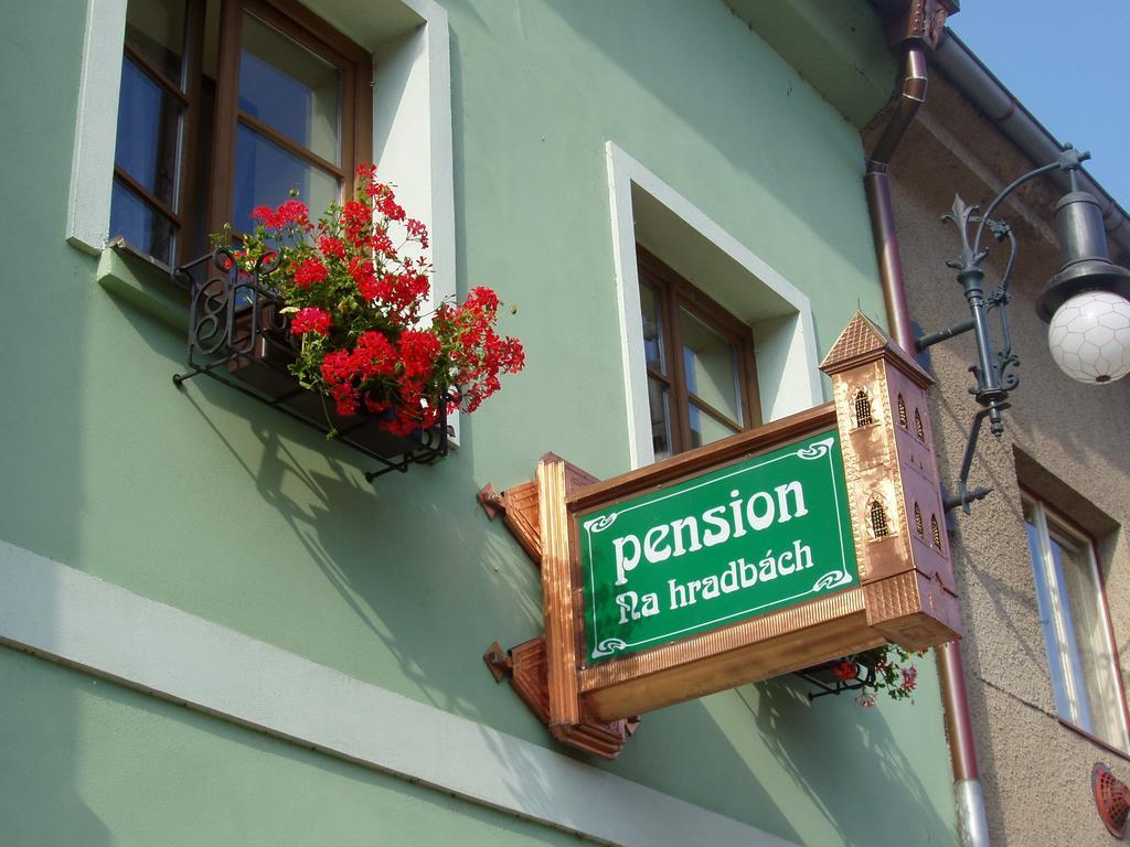 Penzion Na Hradbach Лоуни Экстерьер фото